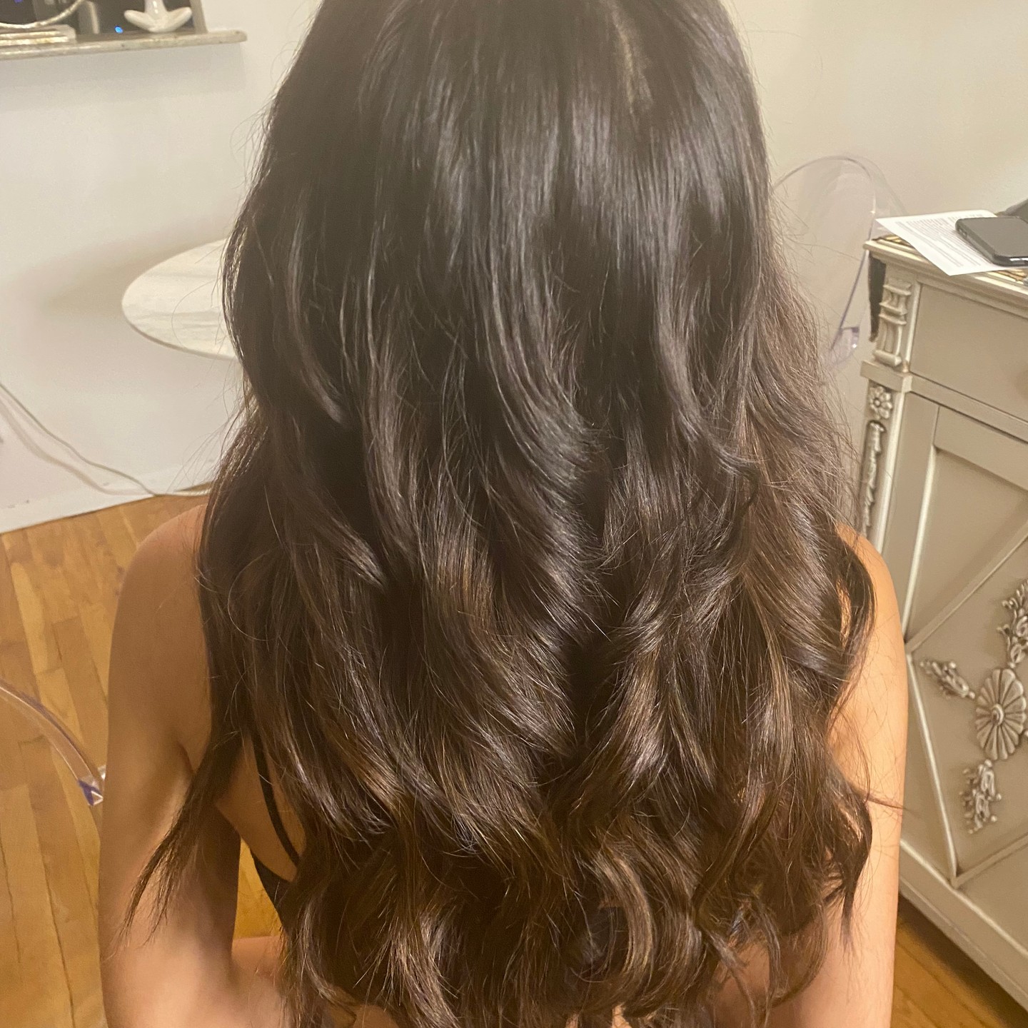 Enjoy long, luscious hair without the hassle. Our tape-in extensions offer a quick and stylish solution for a glamorous new look. Book your NYC session now! https://customhairbycatherine.com/tape-hair-extensions-nyc/#TapeInHairExtensions #NYCHair #sewinhairextensions