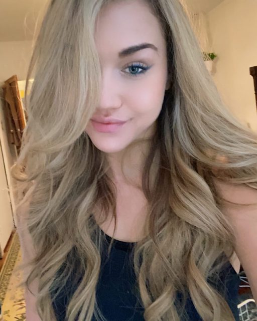 What a beauty! Custom-made halo extensions. #halohairextensions, #halohair , #hairextensionsspecialist, #handtiedhairextension , #customhair