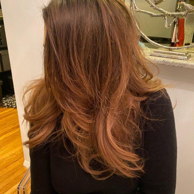 Big, bouncy hair! Scroll right for before. #halohairextensions, #halohalo, #handtiedextensions, #hairextensionsnyc